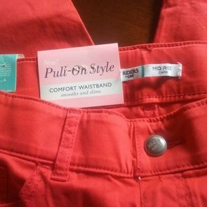 NWT Red Rider by Lee Capris sz 10 stretch